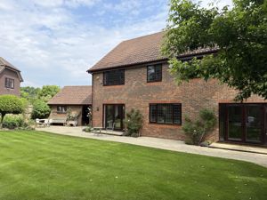 Photo 30- click for photo gallery